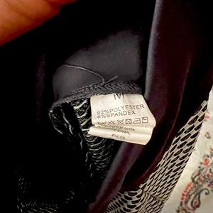 Women’s sz Ned knit with holes. Leggings